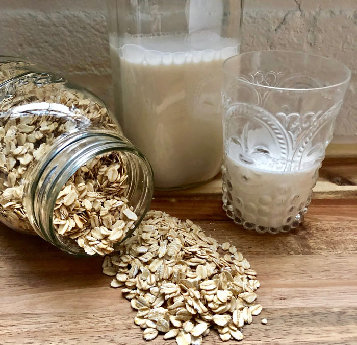oat milk recipe using rolled oats